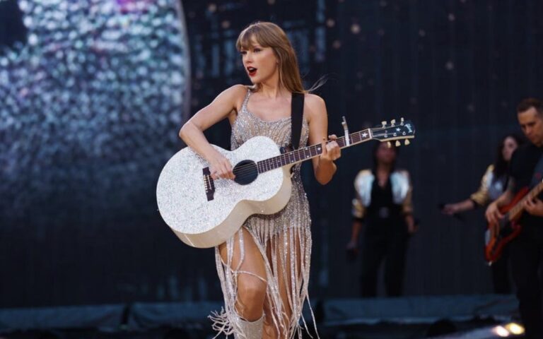 Taylor Swift Gives Out Over $55 Million to her Workers