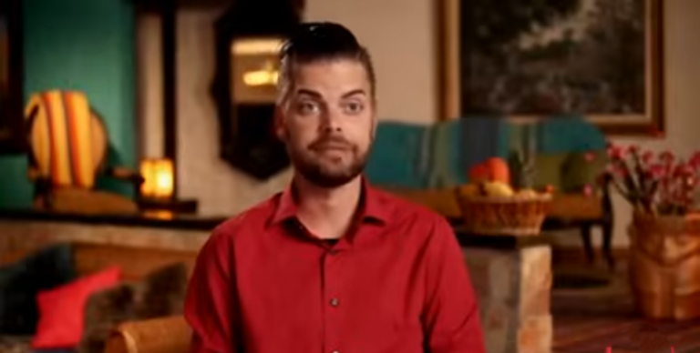 Tim Malcom (90 Day) Goads Fans Questioning His Sexuality