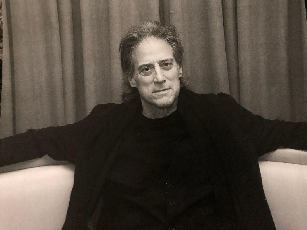 Comedian Richard Lewis Dies at the Age of 76