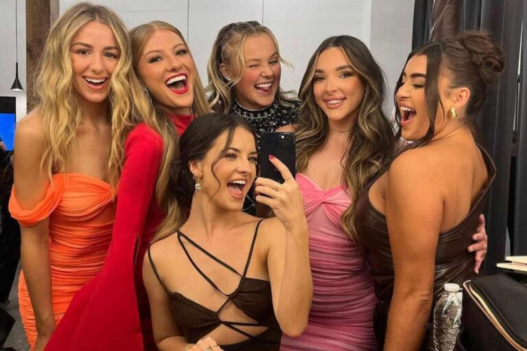 Dance Moms Reunion on Lifetime Coming May